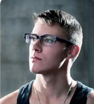 威海视光学校-非球面镜片的优缺点及验光