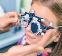 日照眼镜学校分享上班族怎么预防视疲劳